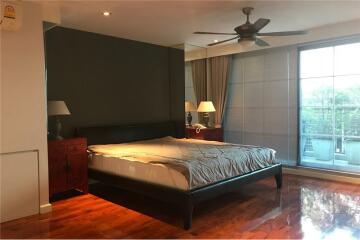 For rent spacious 3+1 bedrooms Wireless Road BTS Ploenchit - 920071001-9385