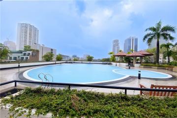 Condo for sale penthouse 3+1 beds Moon Tower Sukhumvit 59 BTS Thonglor