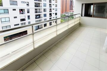 For rent pet friendly duplex 3+1 beds in Sukhumvit 31 BTS Phromphong