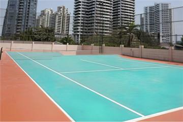 Tennis any one?   This huge 3 bed is for you1