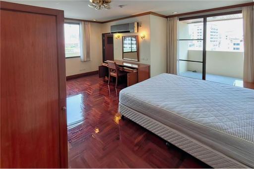 Pet friendly 3 bedroom Sukhumvit 23 BTS Asoke - 920071001-9314