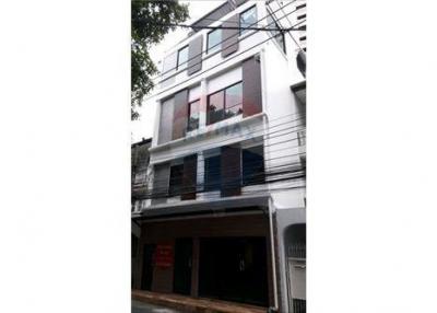 Commercial building for sale located Sukhumvit 39. - 920071001-6836