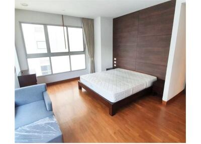 For rent pet friendly apartment 3 bedrooms in Sukhumvit 23 BTS Asoke MRT Sukhumvit - 920071001-9293