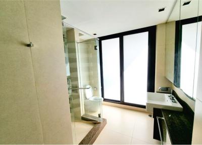 For Rent 5 Bedrooms apartment - Pet Friendly - Sukhumvit 31