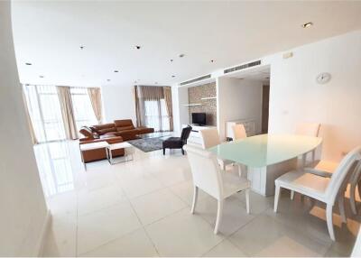 Condo for rent,3bed,9 floor,Athenee Residence,BTS Ploenchit - 920071001-9261