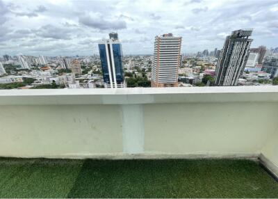 Renovated modern duplex penthouse near Thonglor - 920071001-9053