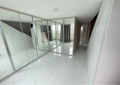 Renovated modern duplex penthouse near Thonglor - 920071001-9053