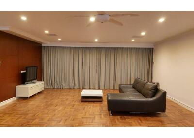 Spacious pet friendly unit in sukhumvit 20 - 920071001-9000