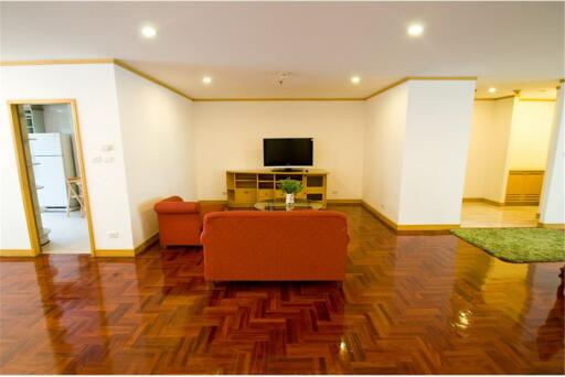 Spacious Pet friendly unit sukhumvit 20 - 920071001-8998