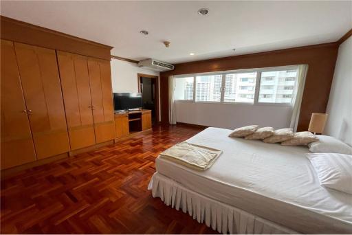 Spacious Pet friendly unit sukhumvit 20