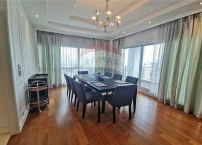 Duplex 5 bedrooms Huge Balcony