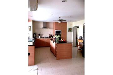 Pet friendly 3 bed big balcony Asoke - 920071001-8714