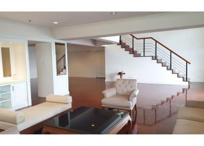 Duplex 4 Bedrooms / For Rent /   Promphong BTS - 920071001-8654