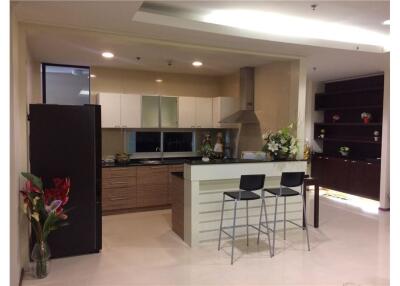 For Rent 3bedroom 3 bath Fully Furnished, 5 Minutes walk to BTS Phrom Phong - 920071001-5739