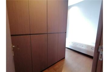 3 BR 2 BR For rent next to BTS Surasak Station - 920071001-8630