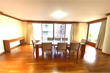 Spacious 3 Bedrooms For Rent Near BTS Asoke