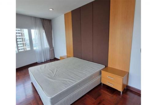 Apartment near BTS Phrompong Station - 920071001-8492