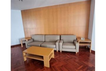 Special Co-vid Price Newly Apartment Pet Friendly 3 Beds For Rent Near BTS Phrompong Station