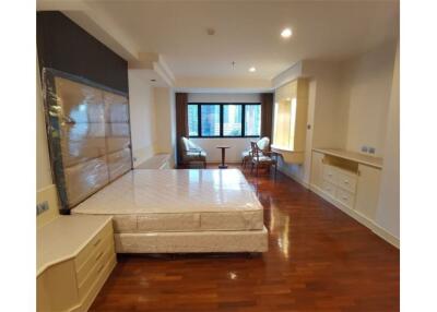 Apartment 3+1 Bedrooms For Rent at Thonglor BTS - 920071001-8467