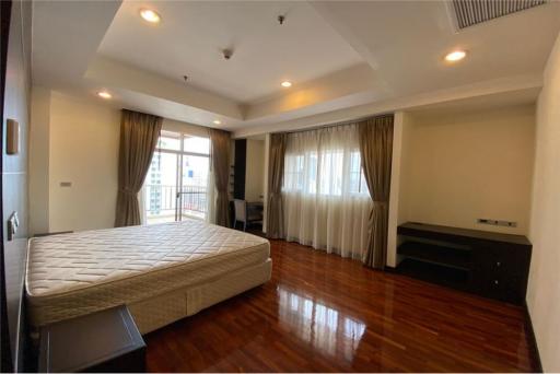 For rent pet friendly apartment 3 bedrooms Sukhumvit 19 BTS Asoke station - 920071001-8423