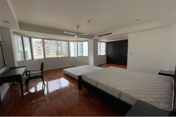 Pet Friendly low rise Apartment 3+1 Beds  For Rent BTS Nana