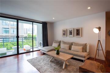 Apartment 3 Bedrooms For Rent BTS Ploenchit