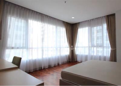 Apartment near BTS Phrompong Station