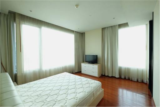 FOR RENT Spacious 2 Bedrooms The Infinity Condo - 920071001-5364