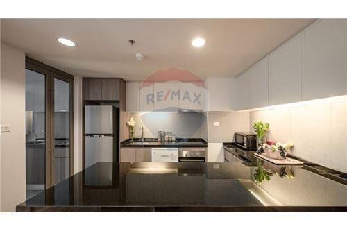 Modern Apartment 3Bedrooms For Rent BTS Phormpong