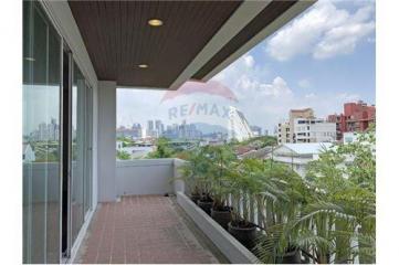 Spacious 3-Bedroom Rental  Tree View Yenakard  Prime Amenities & Accessibility