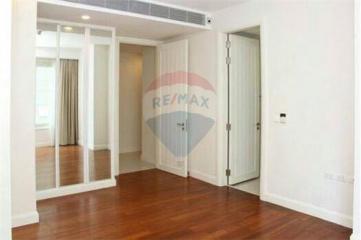 SALE! 2 beds, @Q Langsuan 25MB! *freehold* - 920071001-7303