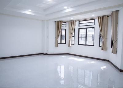 Renovated Townhouse 4 Beds Closed to BTS Asoke - 920071001-5142