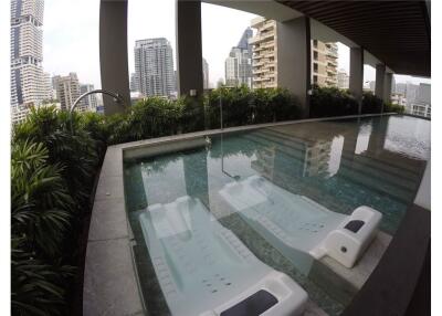 For Sale 1Bedroom At Aequa Sukhumvit 49, Fully Furnished, BTS Thonglo, Sukhumvit