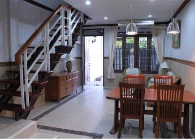 Townhouse for rent 2Beds Close to BTS Thonglor