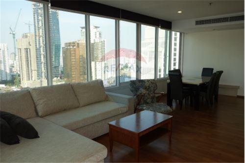 Siri Residence  3 Bedrooms with open view