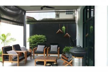 HOUSE WITH SWIMING POOL 4 BEDS SUKHUMVIT FOR SALE - 920071001-7193