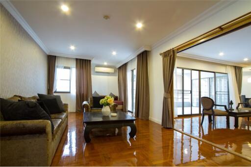 Pet Friendly Large Duplex 3+1 Beds For Rent Soi 31