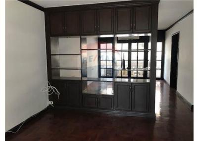 Available PET Freindly Townhouse 4 Beds For Rent In Sathorn Soi 3 - 920071001-8358