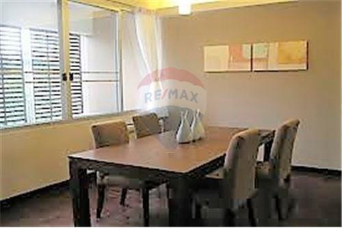 Apartment 3 Bedrooms For Rent BTS Asoke