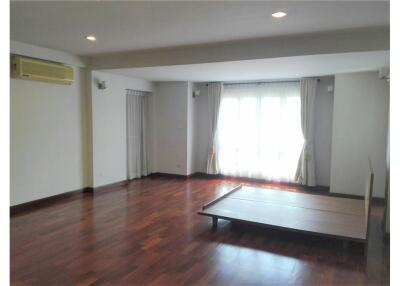 Promotion!!! Reducing price 3 BR Homey Apartment - 920071001-5128