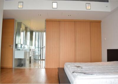 Nice View 3 Bedrooms For Rent The Met - 920071001-4803