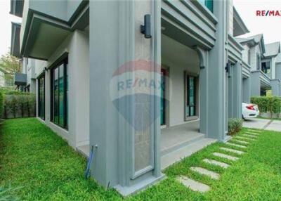 254 Sqm., 4 Beds, 4 Baths Townhouse listed for ฿ 12,900,000.