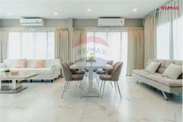 254 Sqm., 4 Beds, 4 Baths Townhouse listed for ฿ 12,900,000.