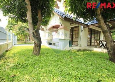 160 Sqm., 3 Beds, 2 Baths Townhouse listed for ฿ 5,500,000.