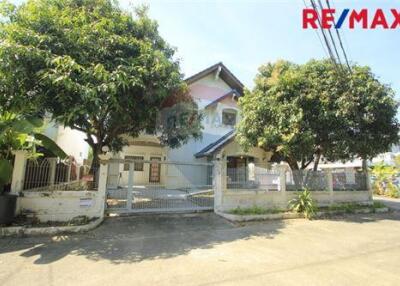 160 Sqm., 3 Beds, 2 Baths Townhouse listed for ฿ 5,500,000.