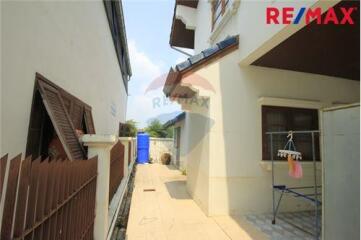 160 Sqm., 3 Beds, 2 Baths Townhouse listed for ฿ 5,500,000.