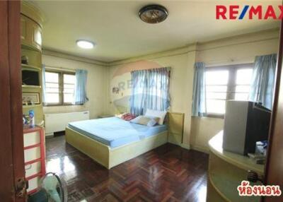 160 Sqm., 3 Beds, 2 Baths Townhouse listed for ฿ 5,500,000.