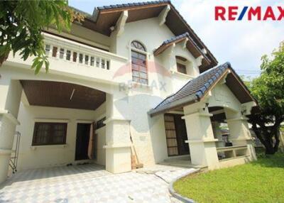 160 Sqm., 3 Beds, 2 Baths Townhouse listed for ฿ 5,500,000.