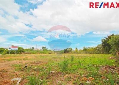 2,357 Sqm. Land listed for ฿ 47,120,000.