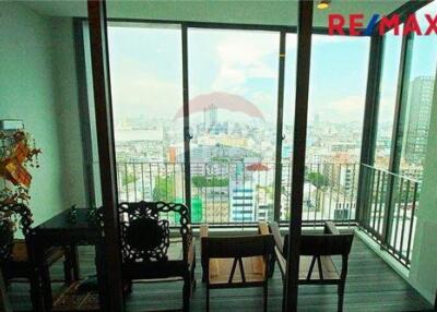 89 Sqm., 2 Beds, 2 Baths Condo listed for ฿ 13,900,000.